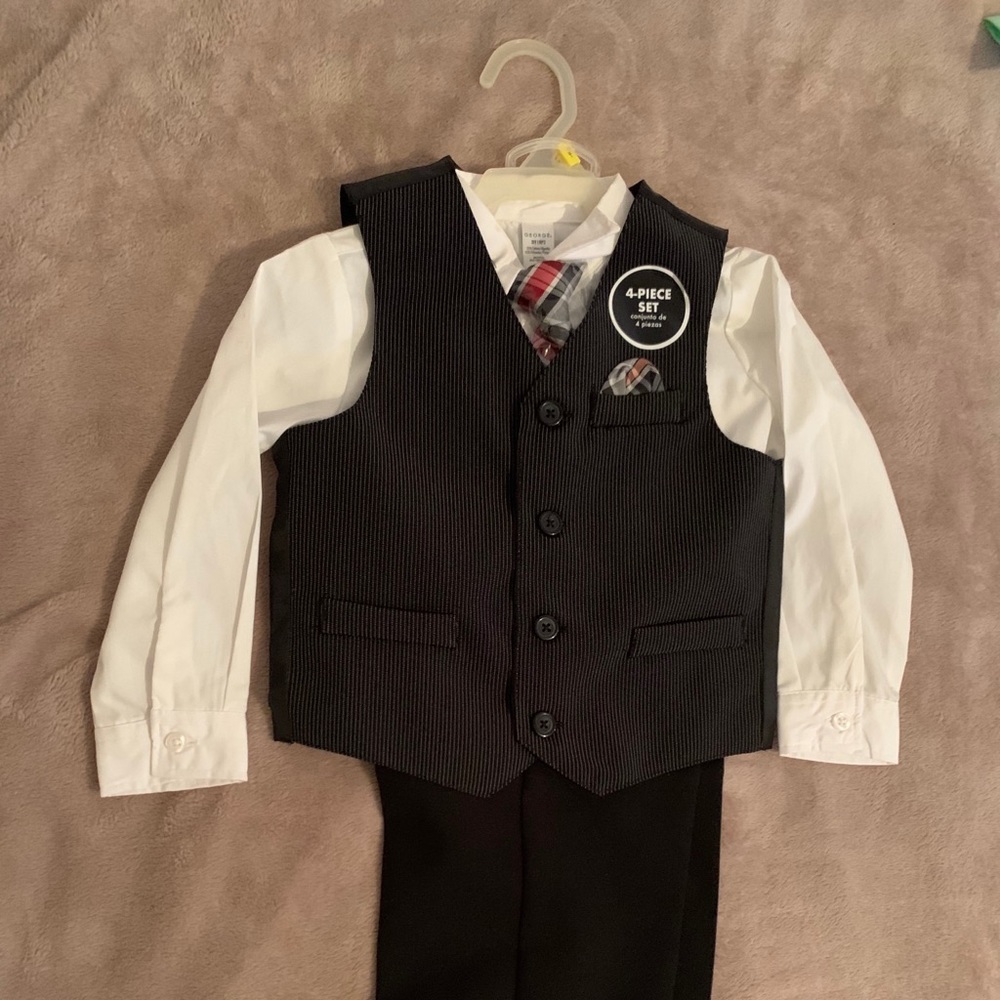 BOY’S 4 Piece Suit Set